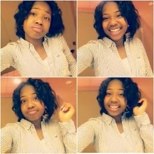 Meet your Posher, Nayia